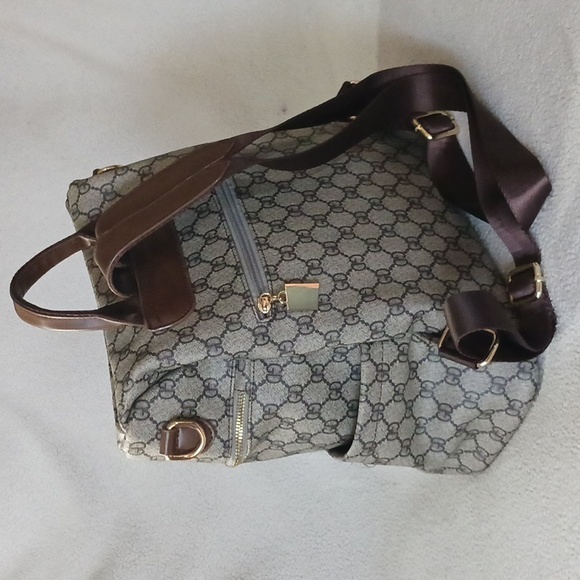 GD Backpack Style Tote - Picture 6 of 11